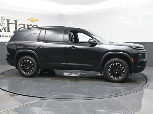 New 2026 Chevrolet Traverse Z71 w/ Driver Confidence Package image 1