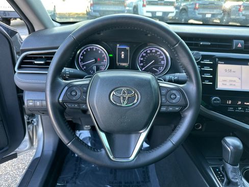 Used 2019 Toyota Camry SE image 22