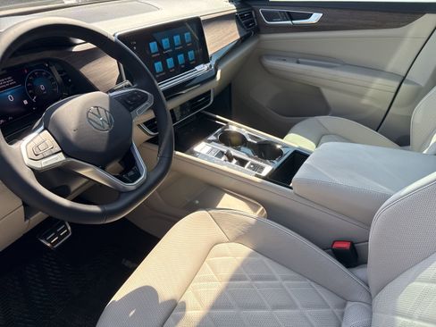 New 2026 Volkswagen Atlas SEL Premium R-Line image 23