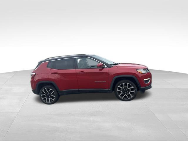 Used 2017 Jeep Compass Limited AWD/4WD image 6