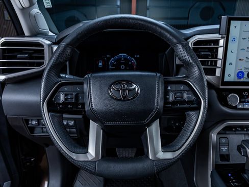 Used 2024 Toyota Sequoia Limited AWD/4WD image 19
