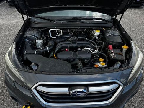 Used 2019 Subaru Outback 2.5i AWD/4WD image 19