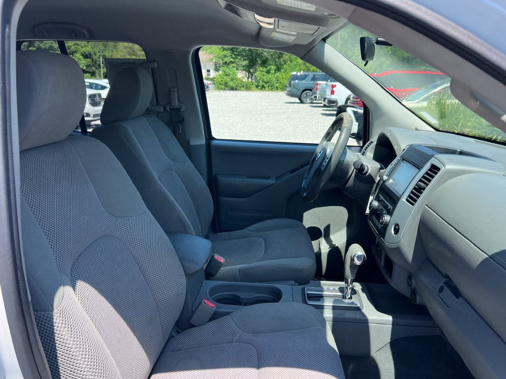 Used 2019 Nissan Frontier SV AWD/4WD image 19