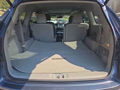 Used 2015 Toyota Highlander Limited Platinum AWD/4WD image 9