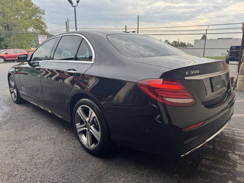 Used 2019 Mercedes-Benz E 300 4MATIC image 5