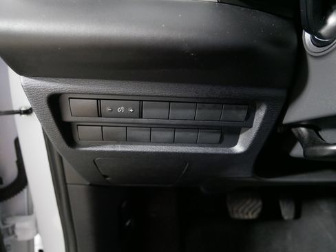 Used 2022 Mitsubishi Outlander ES AWD/4WD image 26