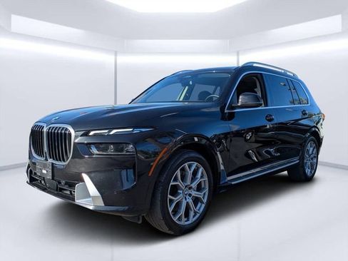 Used 2025 BMW X7 xDrive40i image 8