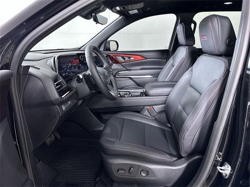 New 2026 Chevrolet Traverse Z71 w/ Driver Confidence Package image 20