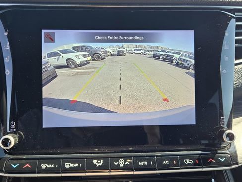 Used 2024 Jeep Wagoneer L Series II w/ Flexible Seating Group image 14