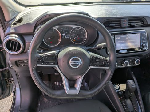 Used 2021 Nissan Versa S FWD image 16