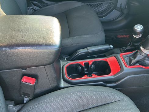 Used 2021 Jeep Wrangler Unlimited Sport image 21