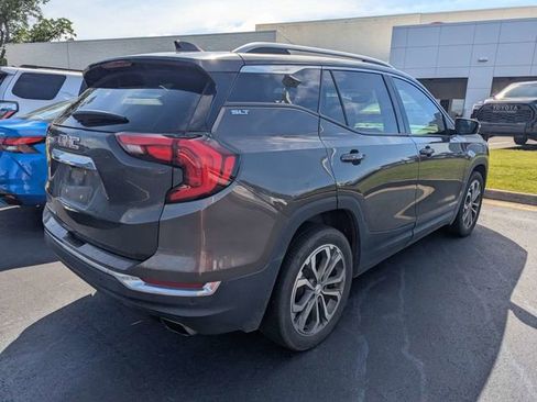 Used 2020 GMC Terrain SLT w/ Preferred Package FWD image 3