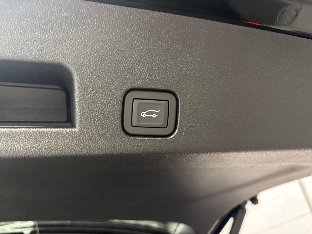 New 2027 GMC Acadia Elevation w/ Black Edition AWD/4WD image 23