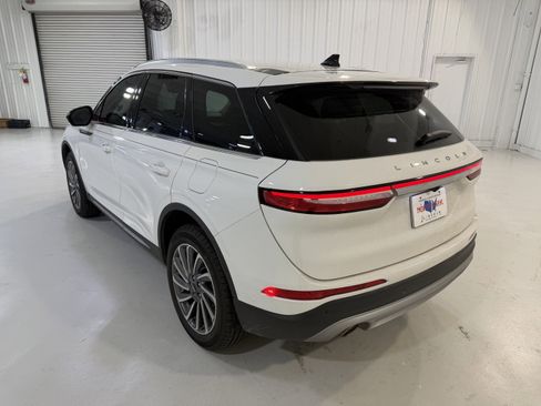 Used 2024 Lincoln Corsair Reserve FWD image 3