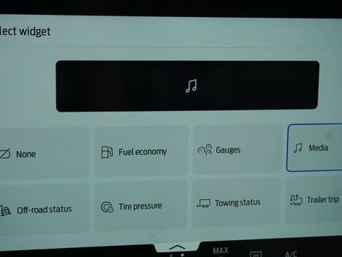 Used 2025 Ford Expedition Platinum w/ Driver's Package image 24