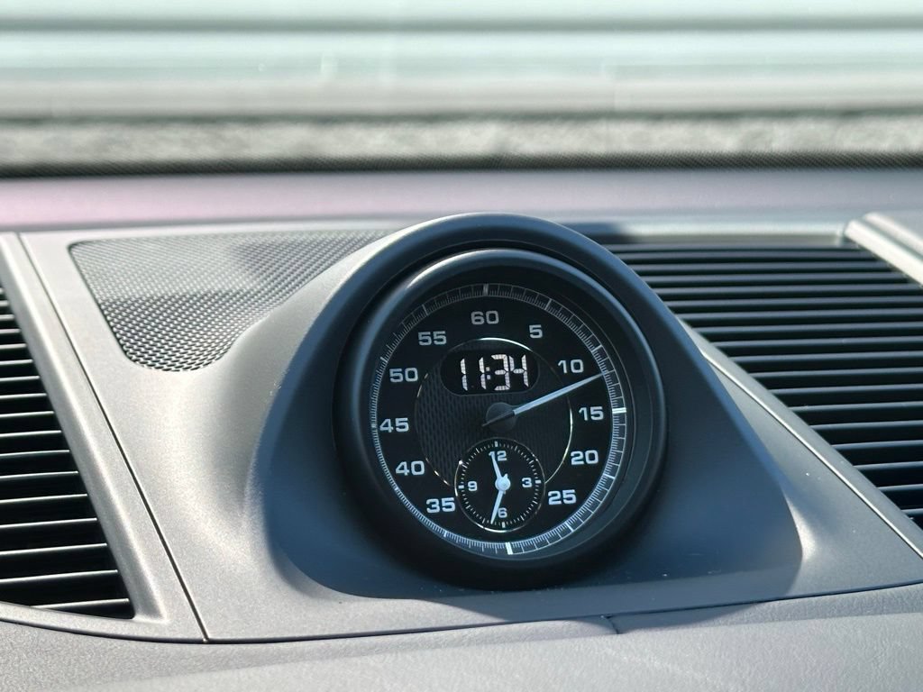 Certified 2026 Porsche Macan AWD/4WD image 31