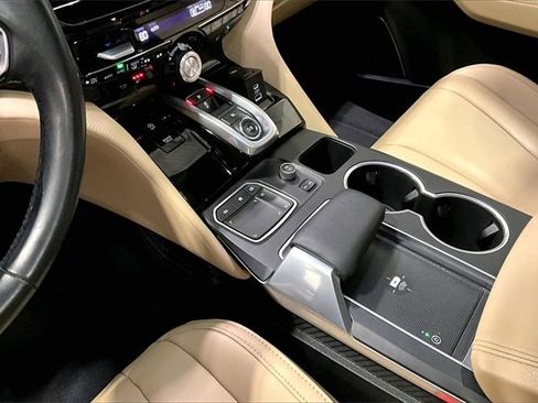 Used 2023 Acura MDX SH-AWD image 18