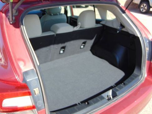 Used 2018 Subaru Impreza 2.0i Premium image 24