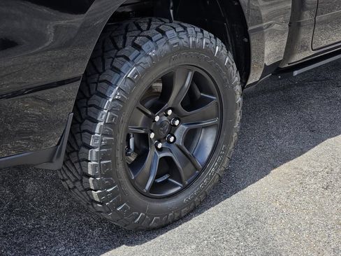 Used 2024 RAM 1500 Big Horn AWD/4WD image 11