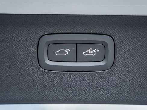 New 2026 Volvo XC90 B6 Ultra image 10