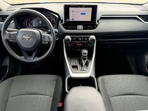 Used 2023 Toyota RAV4 XLE AWD/4WD image 20