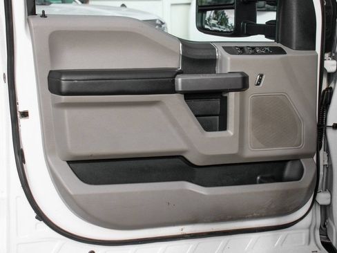 Used 2019 Ford F550 4x4 Crew Cab Super Duty image 15