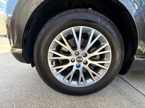 Used 2024 Genesis GV80 2.5T AWD/4WD image 33