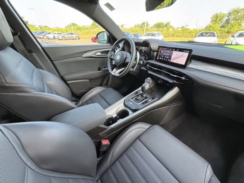 Used 2024 Alfa Romeo Tonale Ti w/ Active Assist Package AWD/4WD image 28