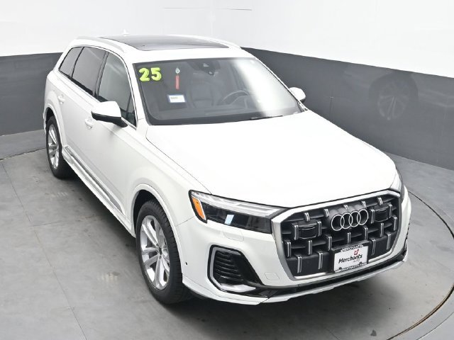 Used 2025 Audi Q7 3.0T Premium Plus AWD/4WD image 22