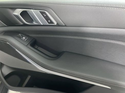 Used 2024 BMW X5 xDrive40i w/ Premium Package image 19