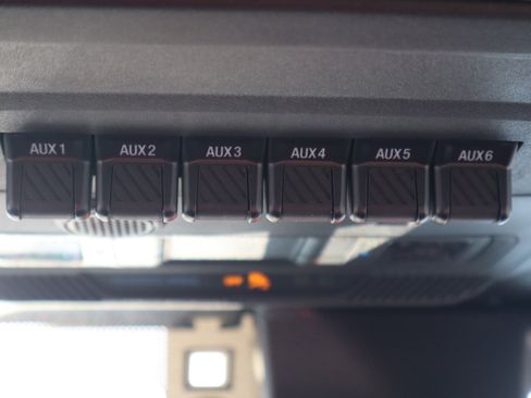 New 2025 Ford Bronco Heritage Edition image 24