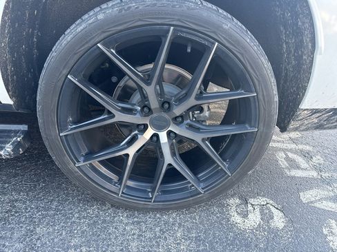 Certified 2023 Cadillac Escalade Sport Platinum w/ LPO, ONYX Package image 17