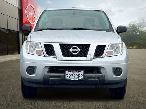 Used 2017 Nissan Frontier SV RWD image 11