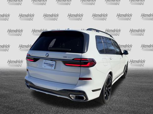 Certified 2025 BMW X7 xDrive40i w/ M Sport Package image 10