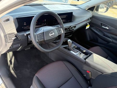 New 2026 Nissan Sentra SR FWD image 15