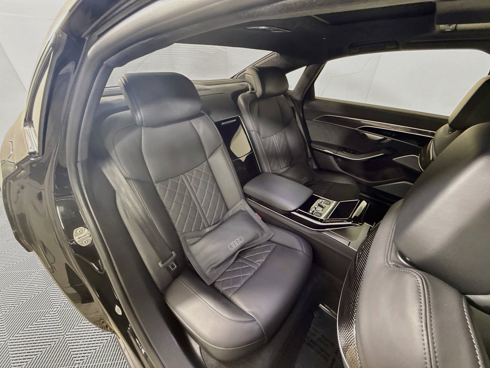 Certified 2025 Audi S8 w/ Executive Package AWD/4WD image 26