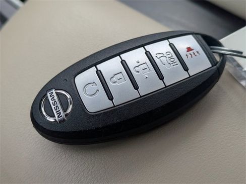 Used 2019 Nissan Murano Platinum w/ Cargo Package image 30