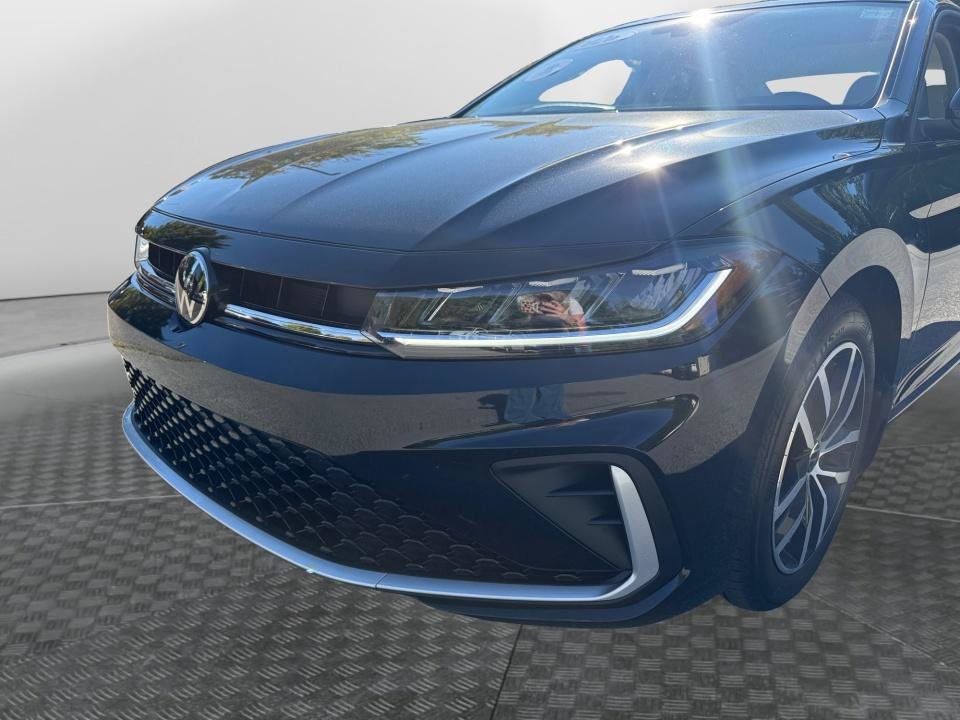 Certified 2026 Volkswagen Jetta SE FWD image 26