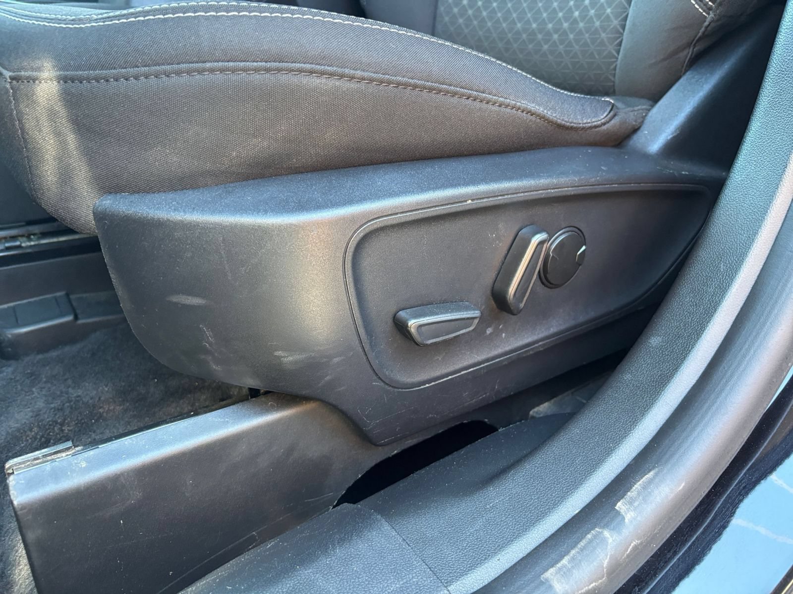 Used 2024 Ford Escape Active AWD/4WD image 21