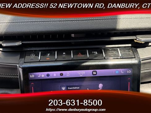 Used 2025 Jeep Grand Cherokee Limited AWD/4WD image 24