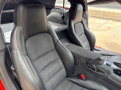 Used 2011 Chevrolet Corvette Z06 RWD image 36