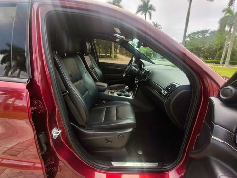 Used 2020 Jeep Grand Cherokee High Altitude AWD/4WD image 39