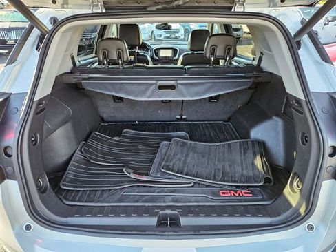 Used 2019 GMC Terrain SLT w/ Preferred Package image 9