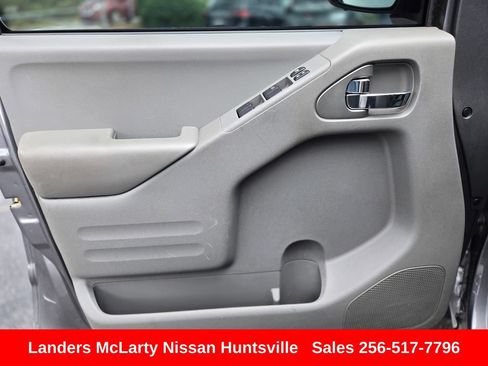 Used 2020 Nissan Frontier SV AWD/4WD image 21