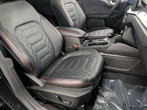 Used 2023 Ford Escape ST-Line Elite w/ Premium Technology Package AWD/4WD image 29