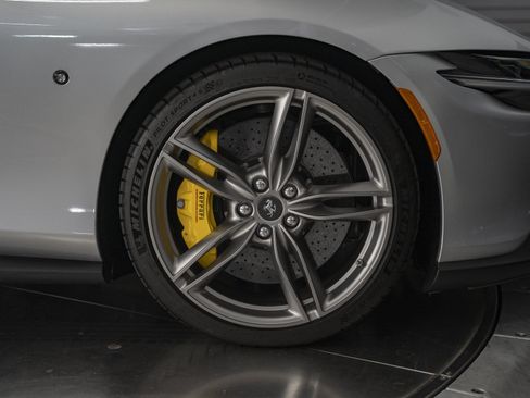 Used 2021 Ferrari Roma RWD image 14