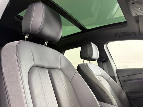 Used 2024 Audi Q4 e-tron Prestige w/ Black Optic Package image 16