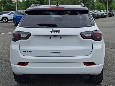 Used 2025 Jeep Compass Limited w/ Driver Assist Group I AWD/4WD image 5