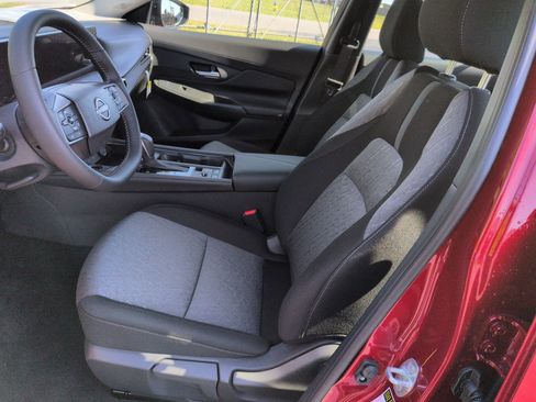 New 2026 Nissan Sentra SV w/ SV Convenience Package FWD image 15