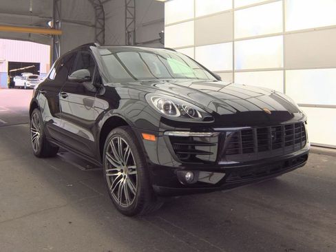 Used 2018 Porsche Macan S AWD/4WD image 3